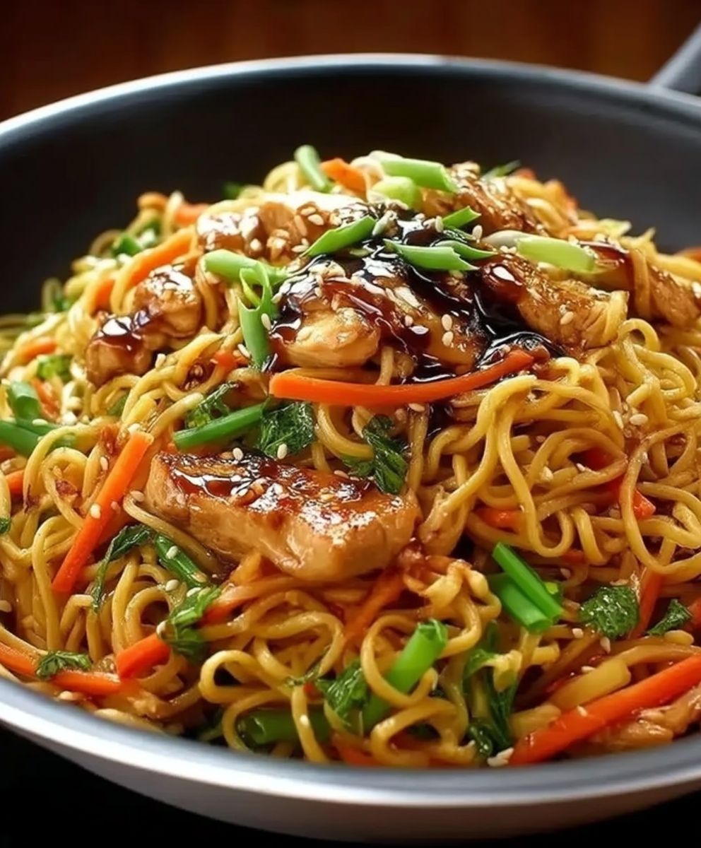 Hähnchen Chow Mein
