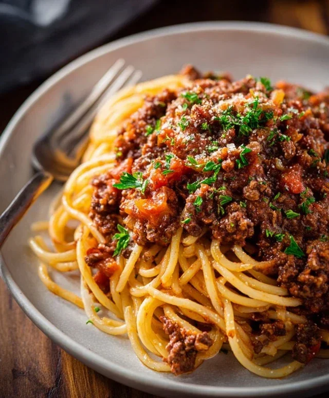 Best Ever Rich Spaghetti Bolognese 